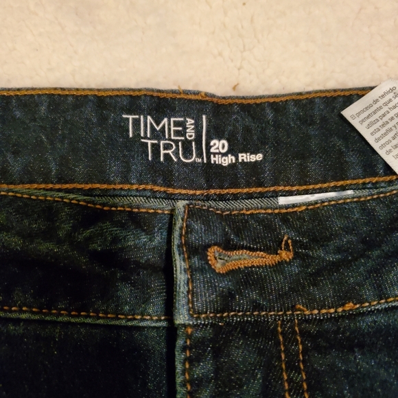 Womens Time and Tru, high rise, size 20 jeans. - Picture 3 of 6